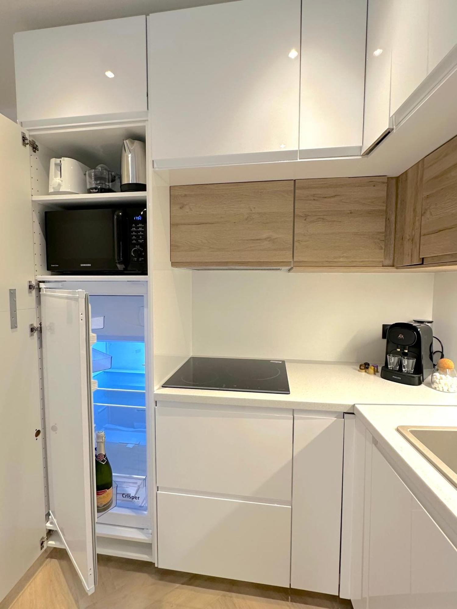 Monaco # Menton - 6 Persons - 2 Bedrooms - Full Renovated - Private Parking - Hypercenter - Clim - Beach And Sun Мантон Екстер'єр фото