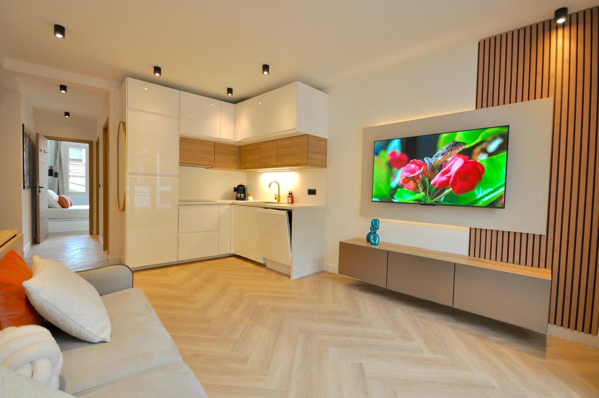 Monaco # Menton - 6 Persons - 2 Bedrooms - Full Renovated - Private Parking - Hypercenter - Clim - Beach And Sun Мантон Екстер'єр фото